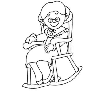бабушка сидит в кресло качалке