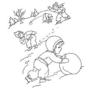 дети играют в снежки зимой