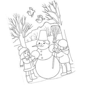 дети зимой лепят снеговика