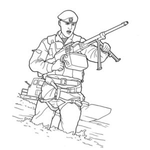 солдат с пулеметом