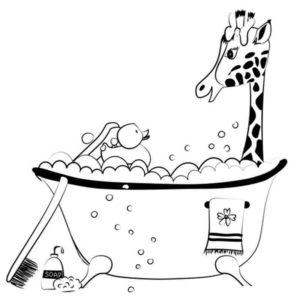 Жираф принимает ванну